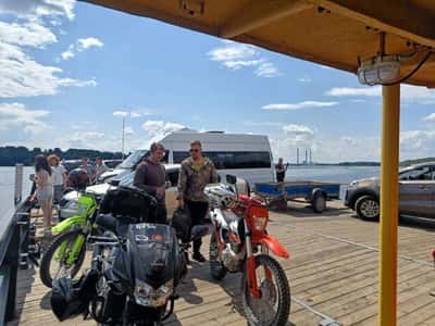 В Красное и Плёс - с переправой на пароме