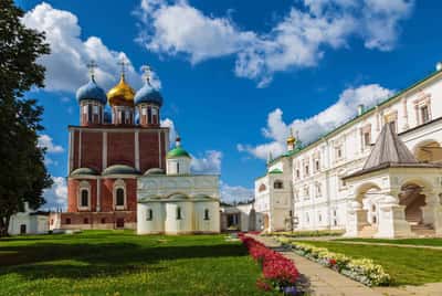 Квиз-экскурсия по историческому центру Рязани для взрослых и детей