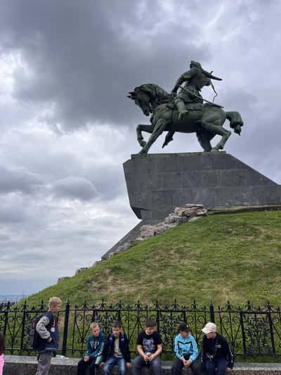 По Уфе с башкиркой