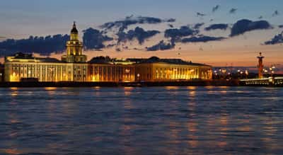 Авторская экскурсия «Мифы и легенды Петербурга»
