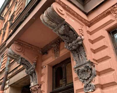 Десять жизней доходного дома: аудиоэкскурсия по Васильевскому острову