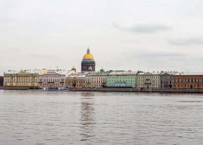 Яркие каникулы в Петербурге