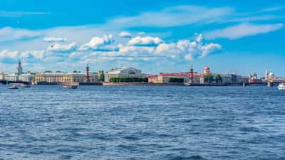 Прогулка по Неве и Финскому заливу на двухпалубном теплоходе