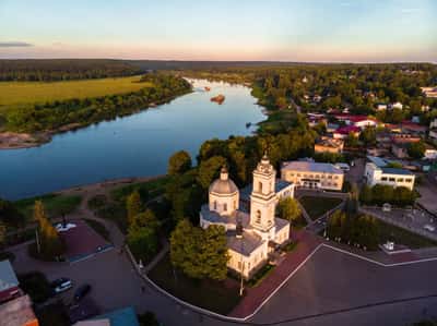 Прогулка по вдохновляющему городу Таруса