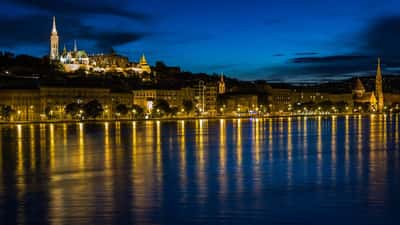 Вечерний Будапешт: прогулка на корабле «Легенда» по Дунаю