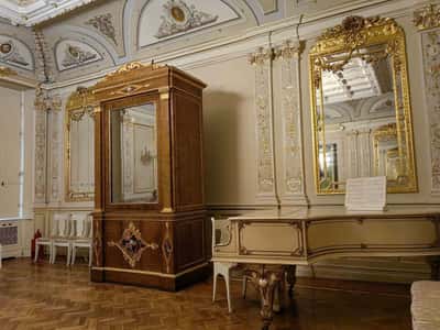 Юсуповский дворец: парадные залы, жилые покои и убийство Григория Распутина