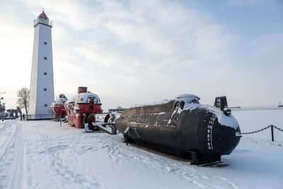 Кронштадт - Никольский (Морской) собор и Петровский док