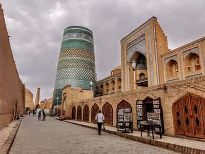 Хива - город-музей под открытым небом