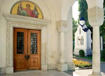 Дворцы Романовых: Ливадийский, Массандровский, Харакс