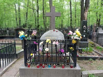 Введенский некрополь: немцы на службе государства Российского