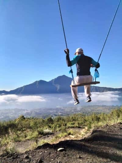 Встретить рассвет на вершине вулкана: джип-тур на вулкан Батур