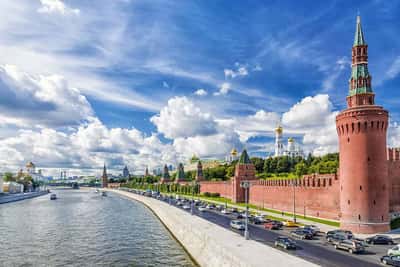 Речной экспресс-маршрут от причалов Воробьёвы горы и Парк «Зарядье»