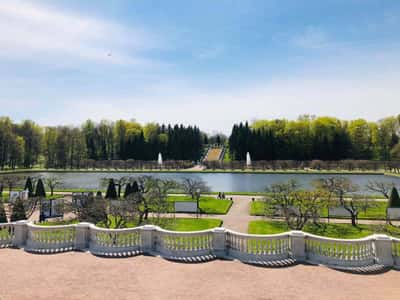 Петергоф-феерия брызг по задумке Петра. Обзорная экскурсия по Нижнему парку