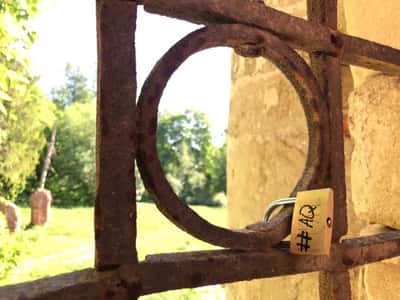 Экскурсия в приложении: По заброшенным усадьбам