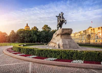 В Петербург - недорого! Тур на 5 дней со среды
