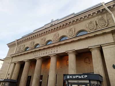 Мобильный квест в Петербурге «Зло Обводного канала» (16+)