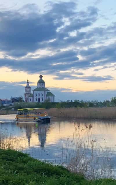 Речная прогулка на теплоходе в Суздале по реке Каменка