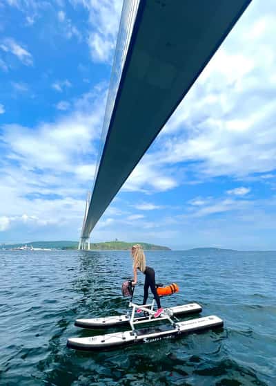 Морская прогулка на водном велосипеде