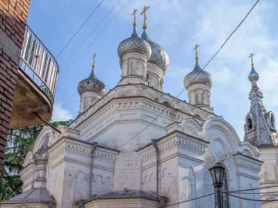 Советская архитектура Тбилиси: ХХ век - от эклектики до брутализма