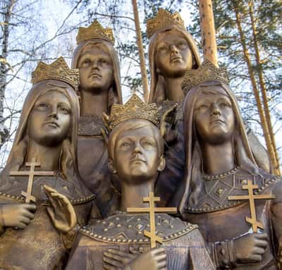 Ганина Яма: последние дни Романовых и память Императорской семьи
