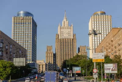 Семь Сталинских сестер. Легенды высоток Москвы