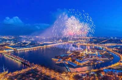 Салют на 9 мая и прогулка по рекам и каналам