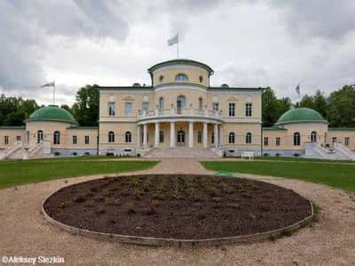 Возрождённая усадьба князей Куракиных