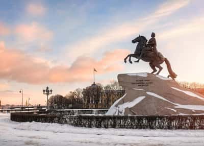 Новый год на Невских берегах. Автобусный тур в Санкт-Петербург