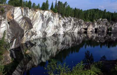 К белым скалам Рускеала