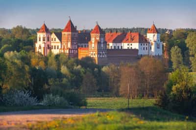 Трансфер из Минска в замки Мир и Несвиж