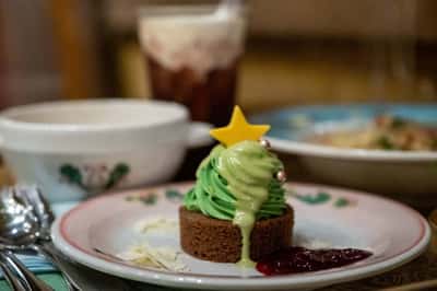 Tokyo Disneyland: билет на день