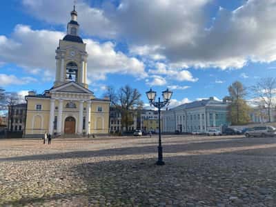 По Выборгу на микроавтобусе