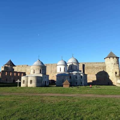 Ивангородская крепость, Парусинка, нарвская рыба и Шепелёвский маяк