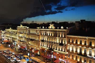 На автобусе по вечернему Петербургу