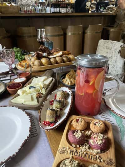 Экскурсия по Пятигорску и дегустация традиционных кавказских блюд