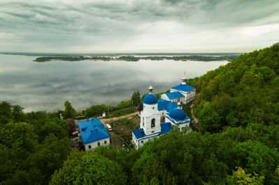 На теплоходе в Свияжск (Речпорт)