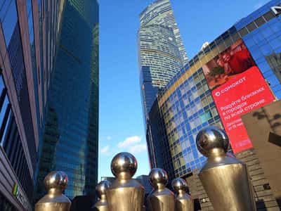 К небоскрёбам Москва-Сити по реке на аквабусе + кофе на уровне облаков