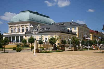Карловы Вары, Марианские Лазни и Франтишковы Лазни