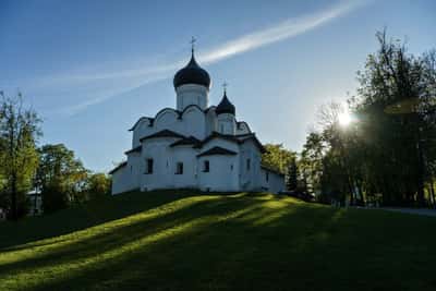 Прогулка по Кремлю и центру Пскова