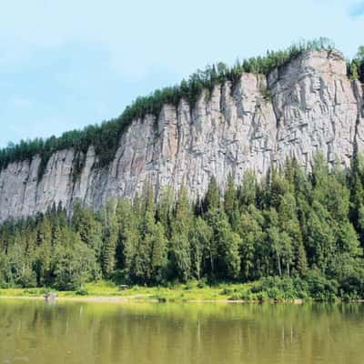 Камень Ветлан на реке Вишере