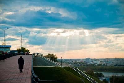 Парадный Нижний с высоты Дятловых гор