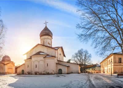 Новогоднее очарование провинциального городка. Тур в Псков на 3 дня