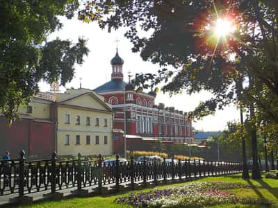 Бульварное кольцо Москвы: Рождественский бульвар