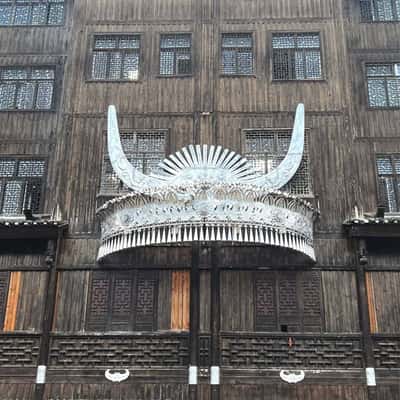 Архитектурное чудо Цзюли и живописная галерея Уцзян