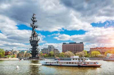 Круиз на теплоходах Августина и Алексия по Москве-реке
