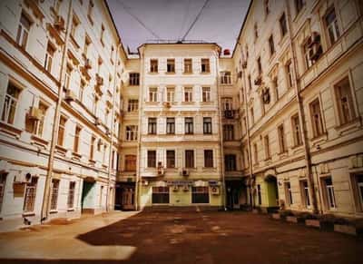 Экскурсия по проходным дворам Москвы