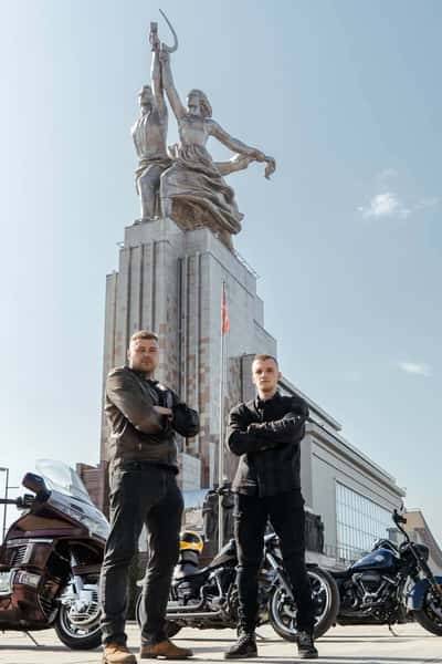 Мотопрогулка по Москве с посещением байк-центра «Ночные Волки»