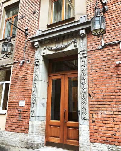 Градостроительный феномен: экскурсия-исследование Толстовского дома
