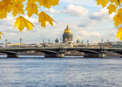 Семейные каникулы в Петербурге. Осенний экскурсионный тур на 5 дней