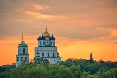 Индивидуальная расширенная автомобильно-пешеходная экскурсия по Пскову